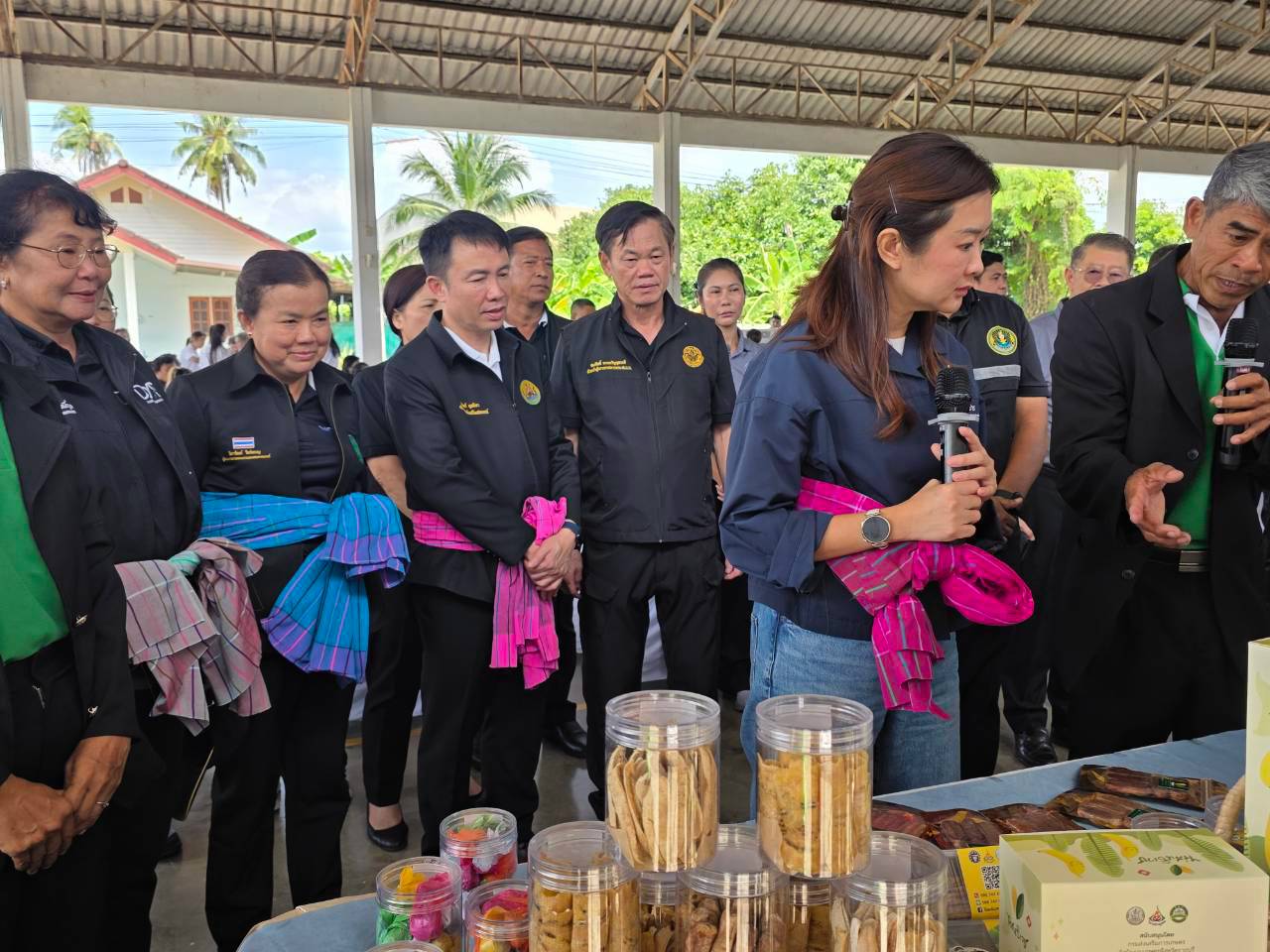 title - ส.ป.ก. ร่วมติดตามรัฐมนตรีช่วยว่าการกระทรวงเกษตรและสหกรณ์ (นางสาวปิยะรัฐชย์ ติยะไพรัช) ลงพื้นที่ตรวจราชการในจังหวัดราชบุรี